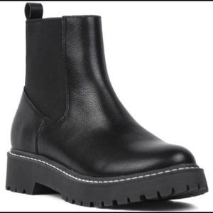 DV by Dolce Vita Lobera Chelsea Boot